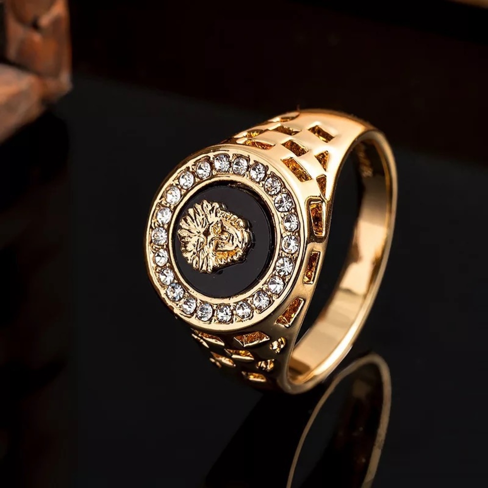 Lion head ring